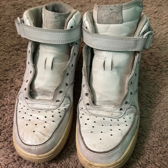 Shoes - Mid top airforce 1s white